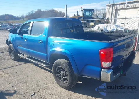 2017 Toyota Tacoma Sr5 V6 z USA, uszkodzony, nr VIN 3TMCZ5AN3HM116747